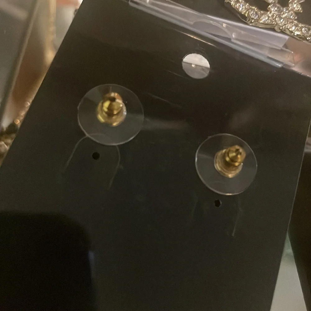 🆕 Bundle of Fashion Earrings - Picture 7 of 7